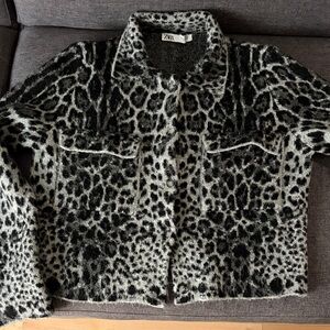 Zara Black and Gray Leopard Print Teddy Jacket